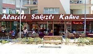 Çeşem Alaçatı ahşap kahve evi